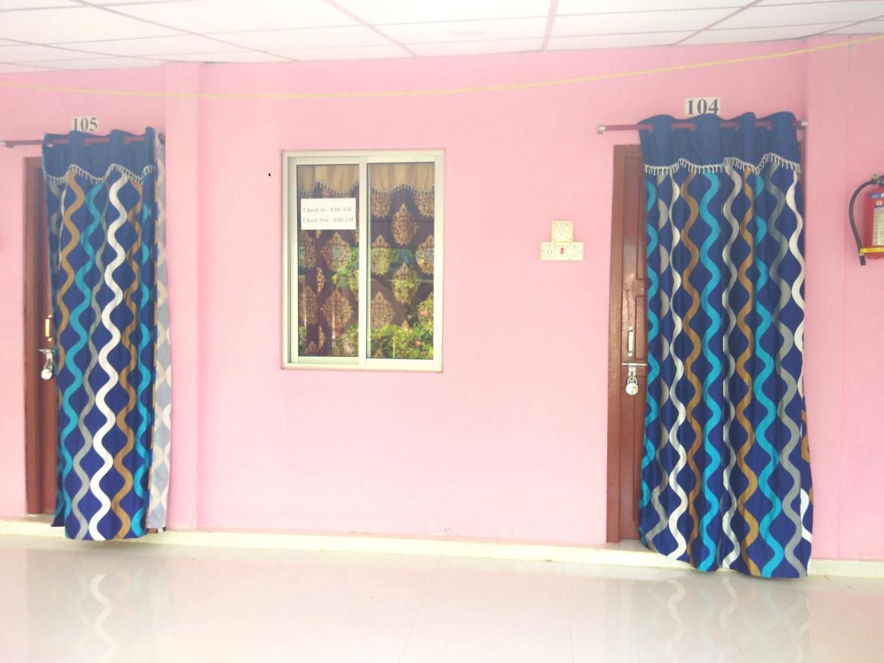 Blue Bird Residency Hotel Lakshmanpur ภายนอก รูปภาพ